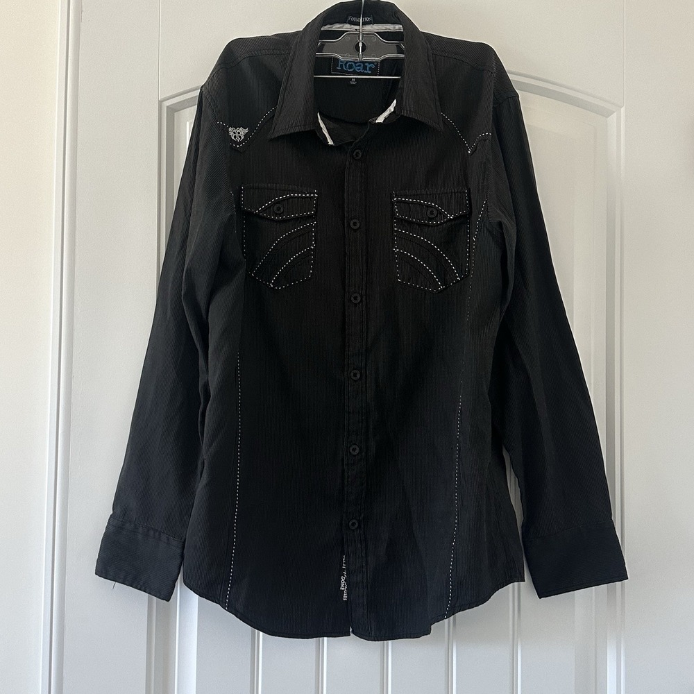 Roar Foundation Embroidered Stitching Men Sz Medium Black Button Up Roll Cuffs‎